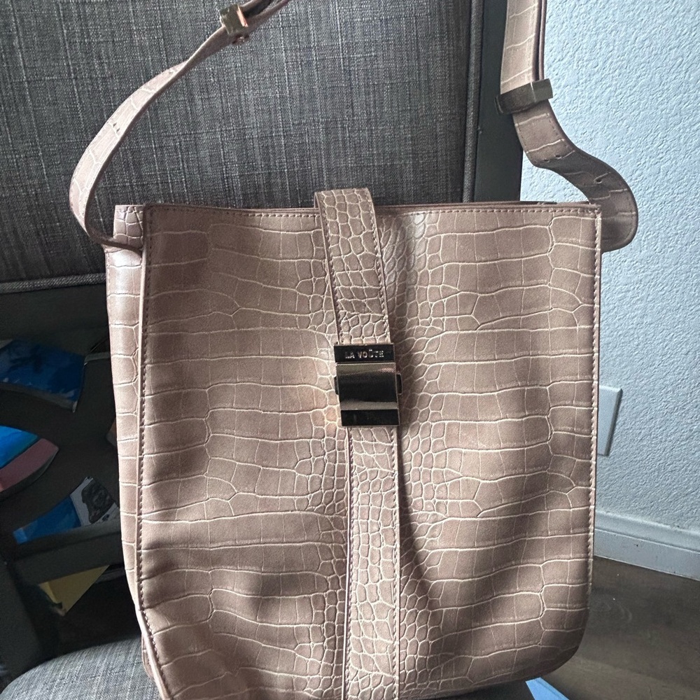 Tan Crocodile-Embossed Men's Bag